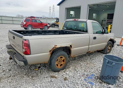 2004 Chevrolet Silverado C1500 из США, поврежденный, VIN 1GCEC14X44Z292229